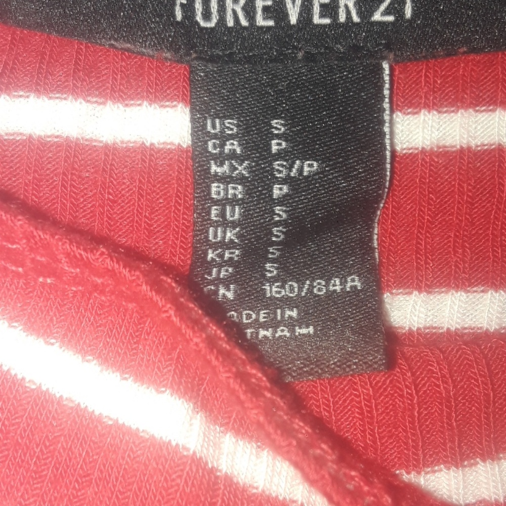 Forever 21 - Picture 2 of 3